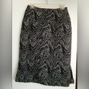 Fifi Collection women’s skirt. Zebra pattern black & white. Size: PS.